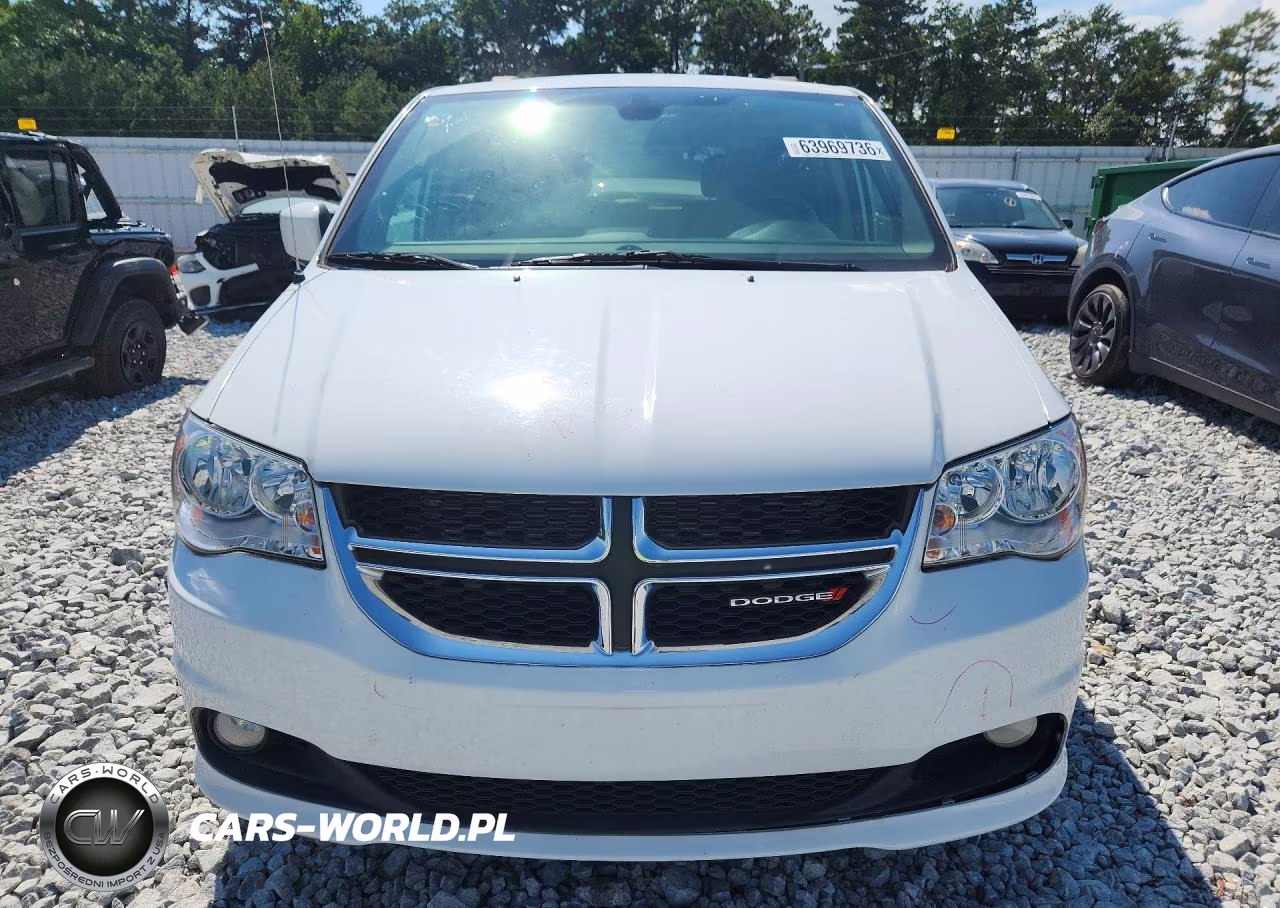 2018 Dodge Grand Caravan Sxt VIN:2C4RDGCG1JR361046 - 5