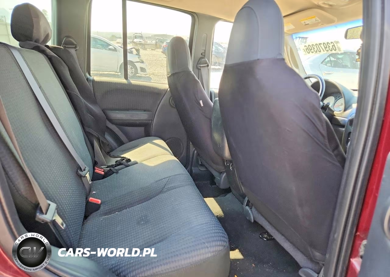 2002 Jeep Liberty Sport VIN:1J4GL48K12W296207 - 10
