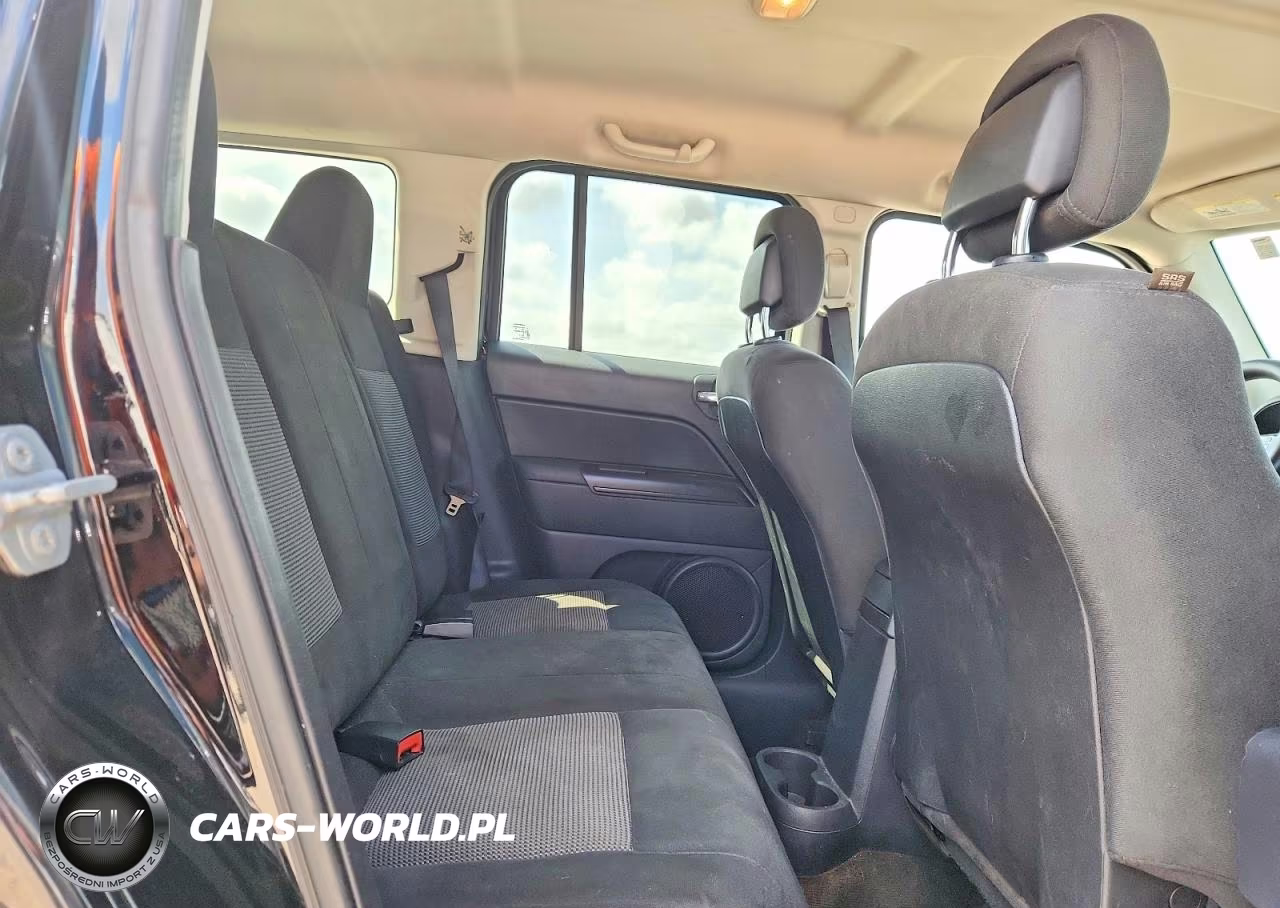 2015 Jeep Patriot Sport VIN:1C4NJPBAXFD386588 - 10