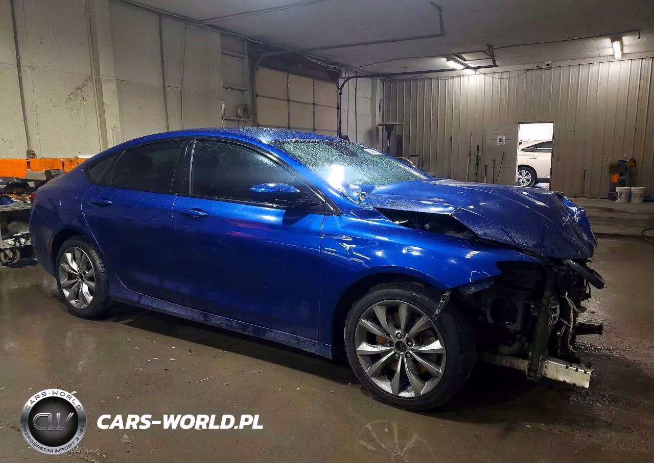 2015 Chrysler 200 S VIN:1C3CCCBG0FN508078 - 4