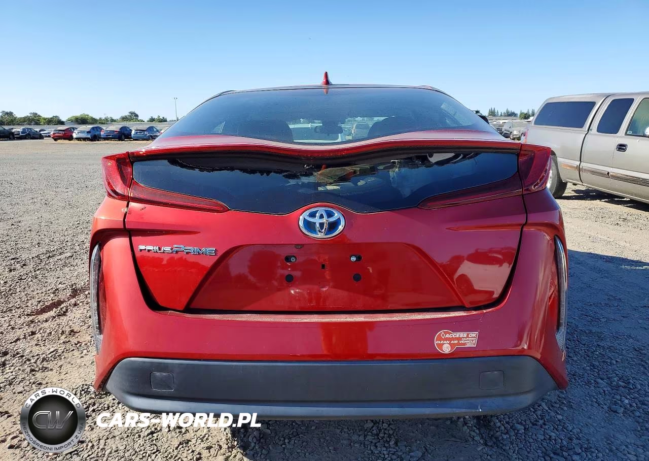2017 Toyota Prius Prime Premium VIN:JTDKARFP7H3064223 - 9