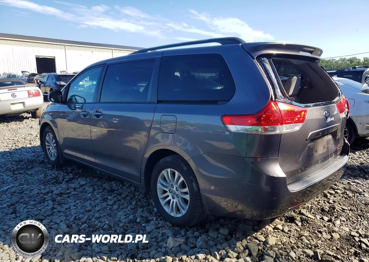 2013 Toyota Sienna Xle 8-Passenger VIN:5TDYK3DC8DS291403 - 2