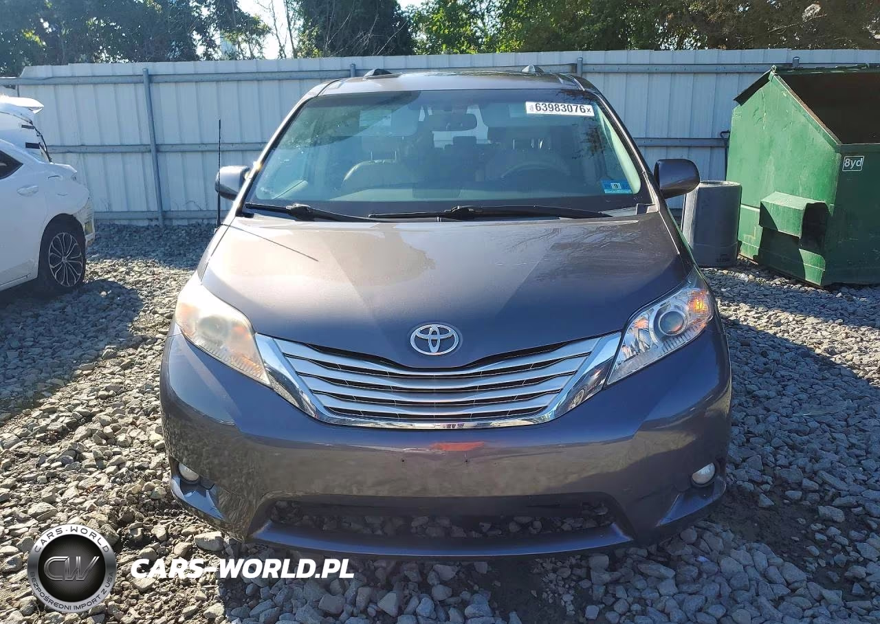2013 Toyota Sienna Xle 8-Passenger VIN:5TDYK3DC8DS291403 - 5