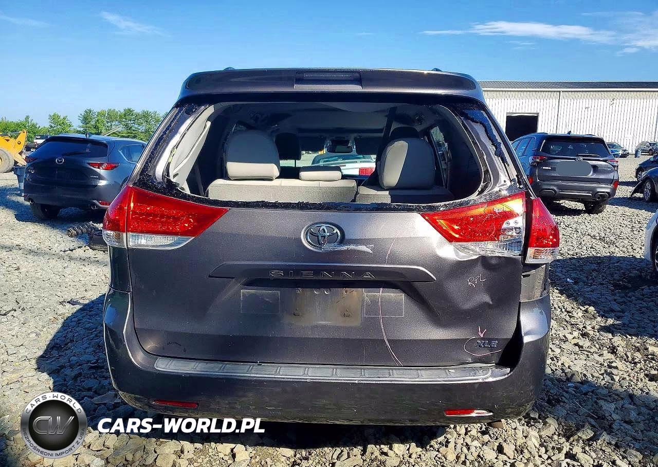 2013 Toyota Sienna Xle 8-Passenger VIN:5TDYK3DC8DS291403 - 6