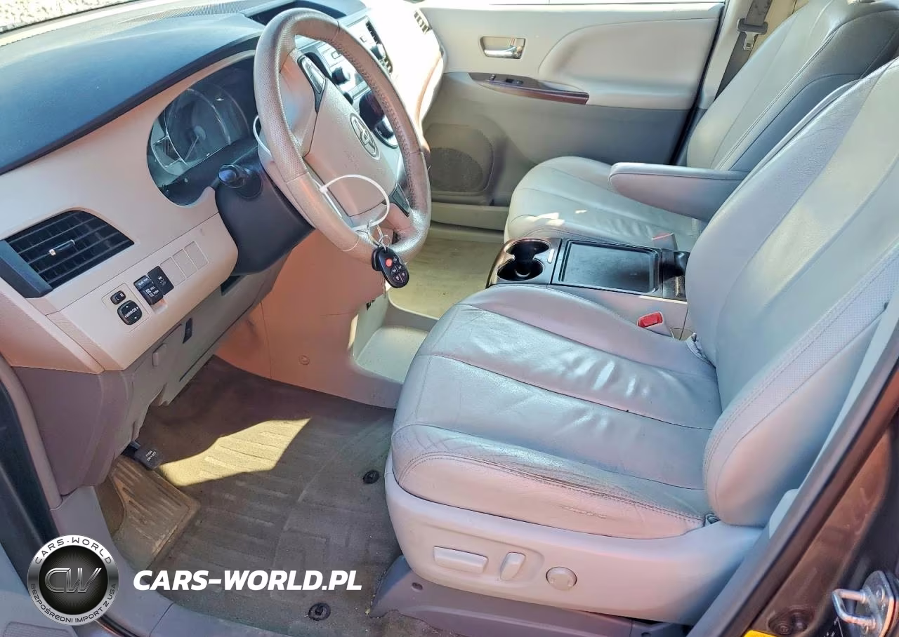 2013 Toyota Sienna Xle 8-Passenger VIN:5TDYK3DC8DS291403 - 7
