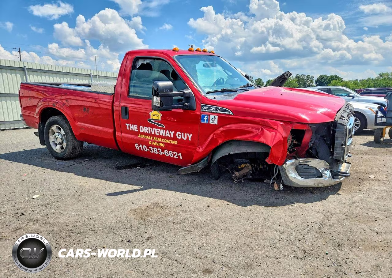 2015 Ford F250 Super Duty VIN:1FTBF2A62FEA25919 - 4