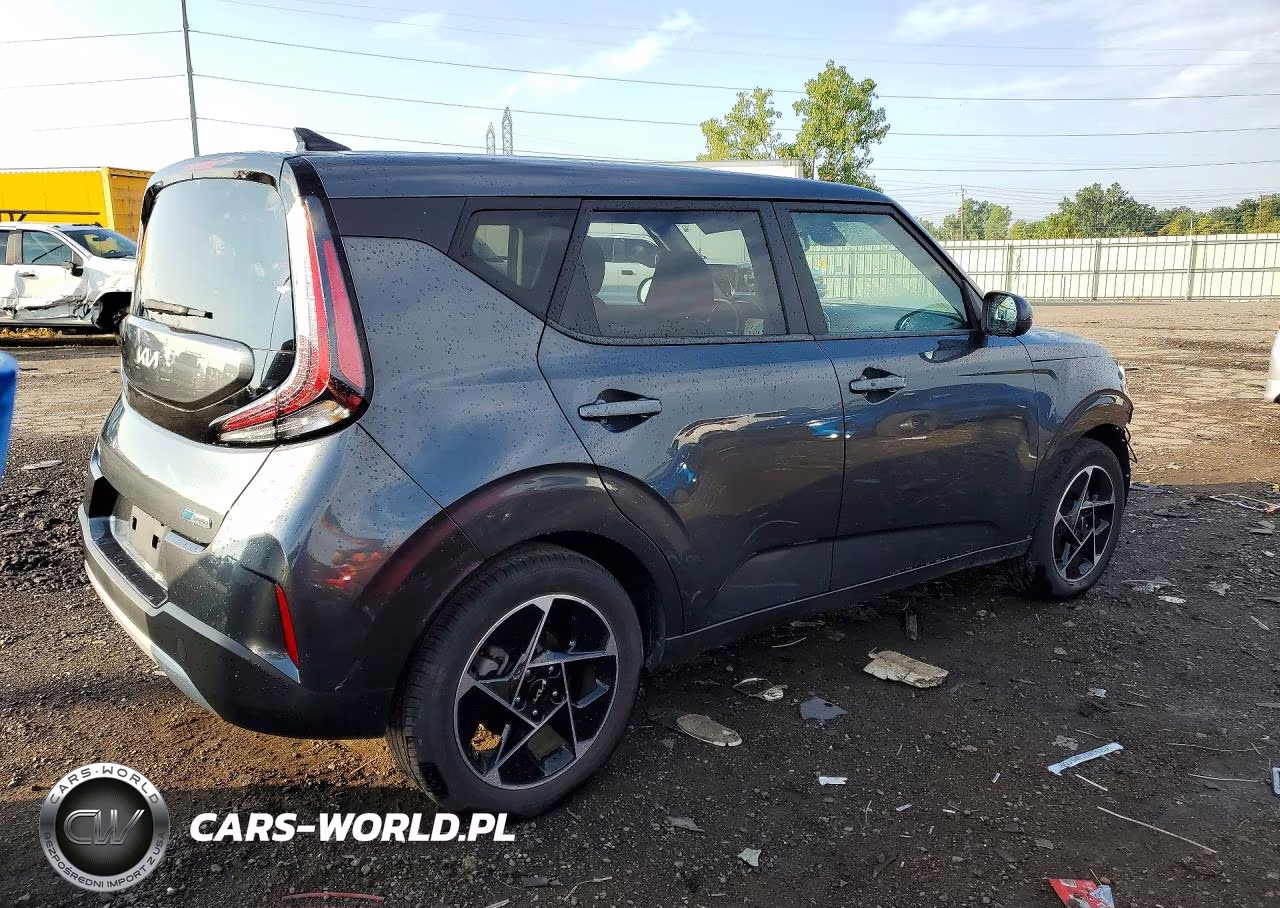2023 Kia Soul Ex VIN:KNDJ33AU1P7882652 - 3