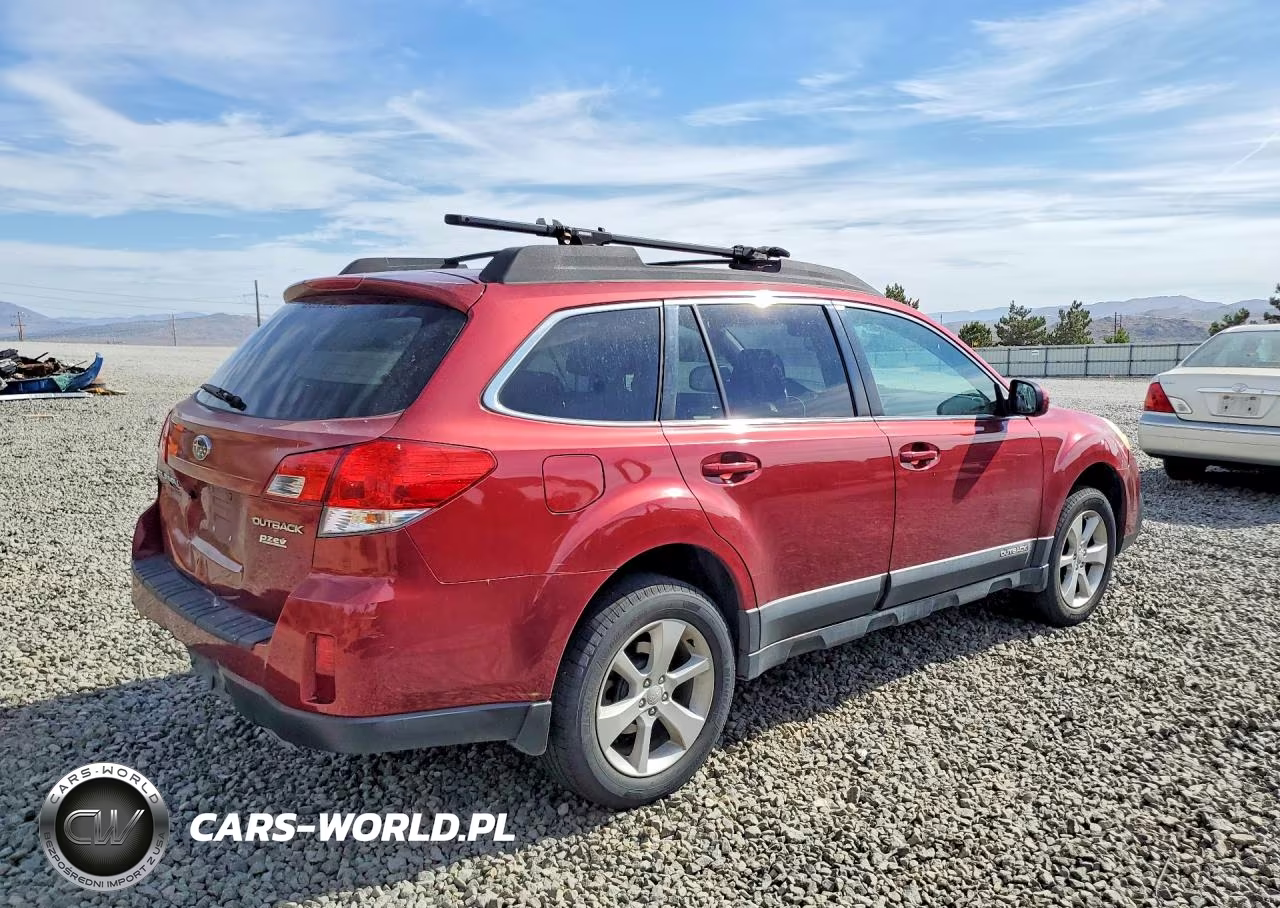 2013 Subaru Outback 2.5I Premium VIN:4S4BRBCCXD3246019 - 3