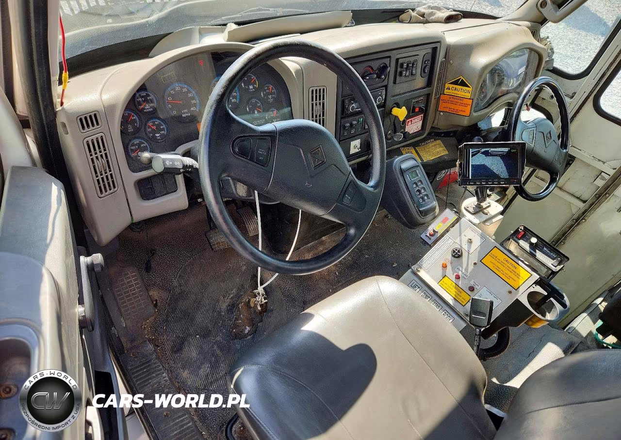 2019 International 7300 Recycling Truck VIN:3HAZZMMN9KL684543 - 8