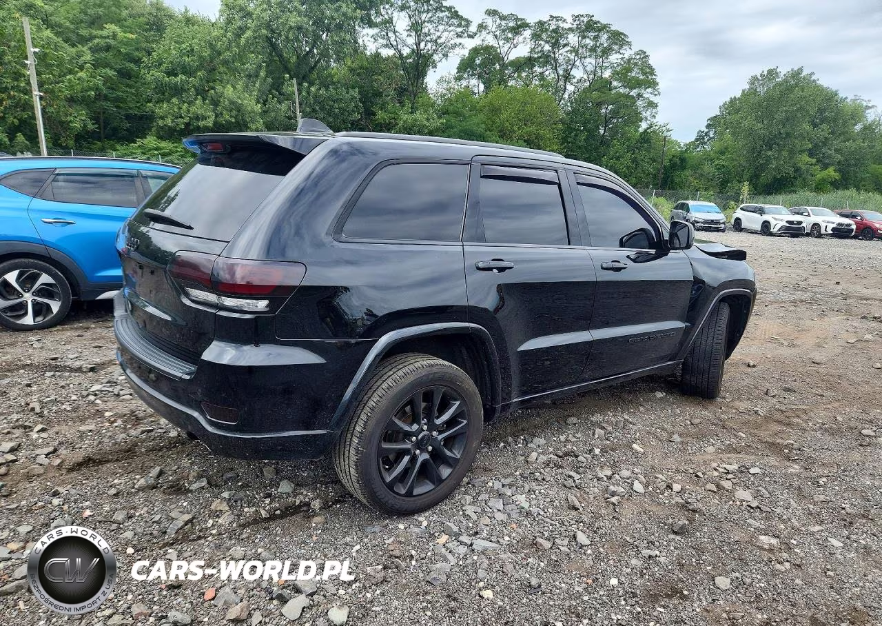 2021 Jeep Grand Cherokee Laredo VIN:1C4RJFAG1MC726263 - 3