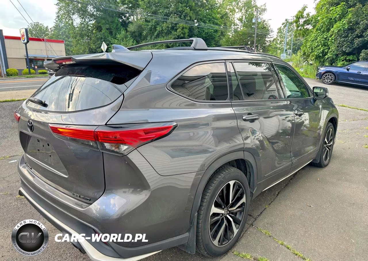 2022 Toyota Highlander Xse VIN:5TDLZRBH9NS252439 - 3