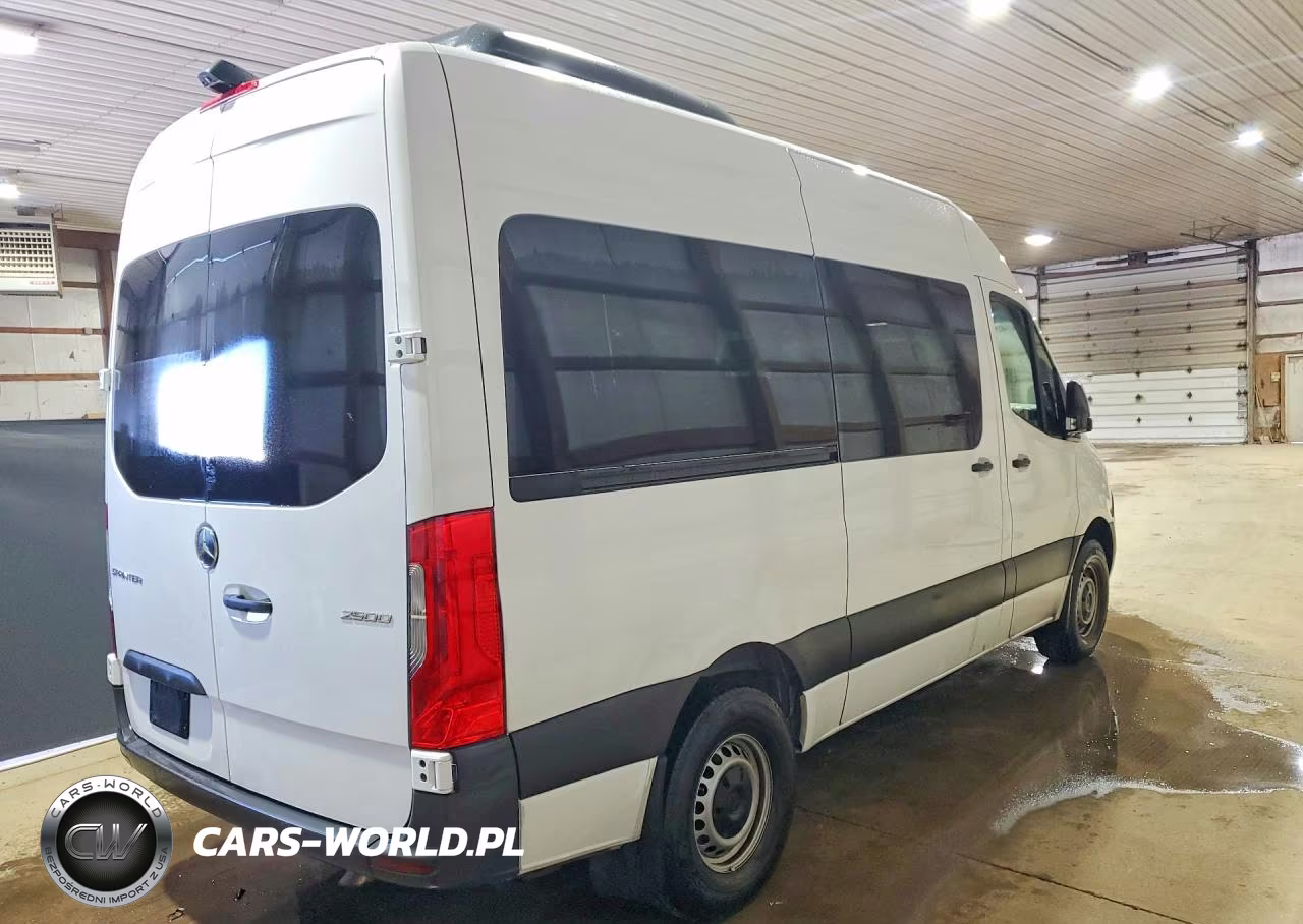 2026 Mercedes-Benz Sprinter 2500 VIN:W1Z4KFHYXTT604352 - 3