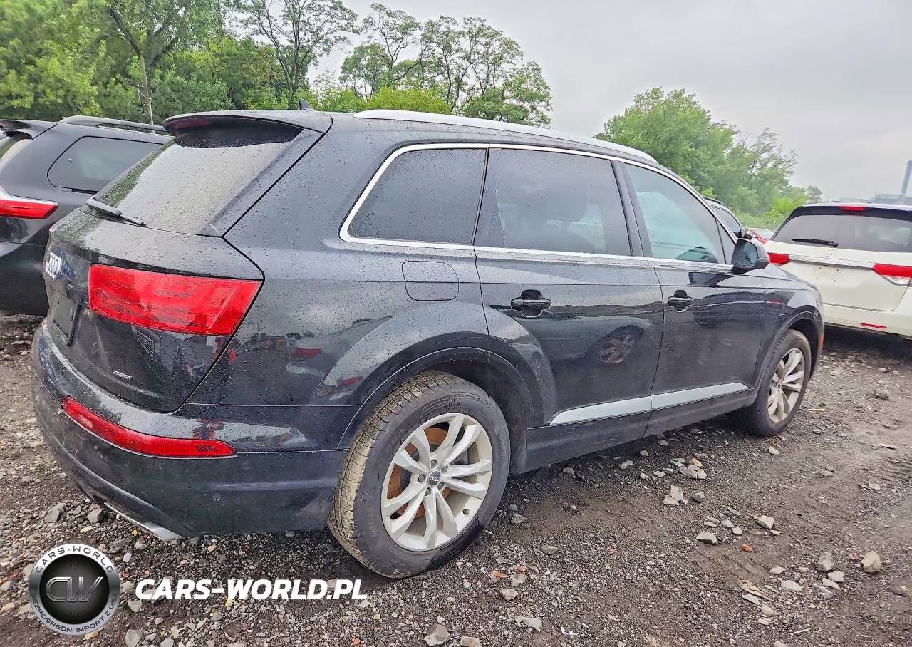 2017 Audi Q7 Premium VIN:WA1AHAF72HD044586 - 3