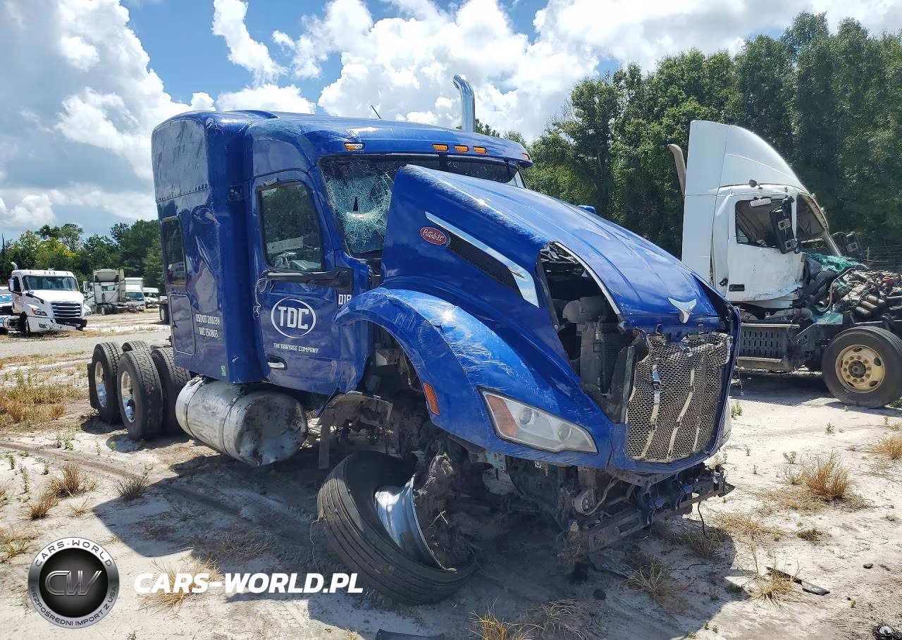 2023 Peterbilt 579 Semi Truck VIN:1XPBD49XXPD830166 - 4