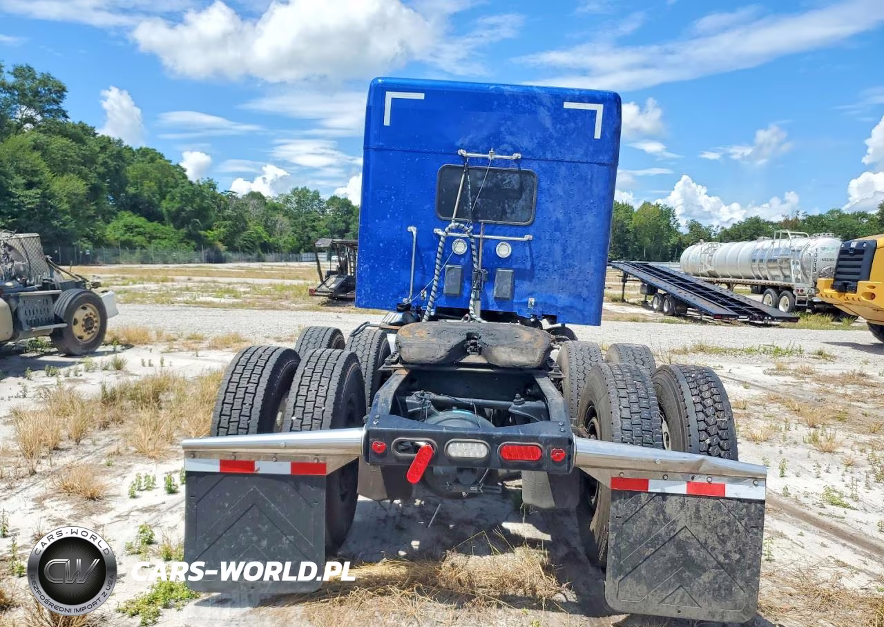 2023 Peterbilt 579 Semi Truck VIN:1XPBD49XXPD830166 - 6