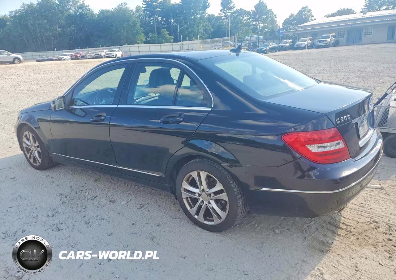 2013 Mercedes-Benz C 300 4Matic VIN:WDDGF8AB4DR266415 - 2