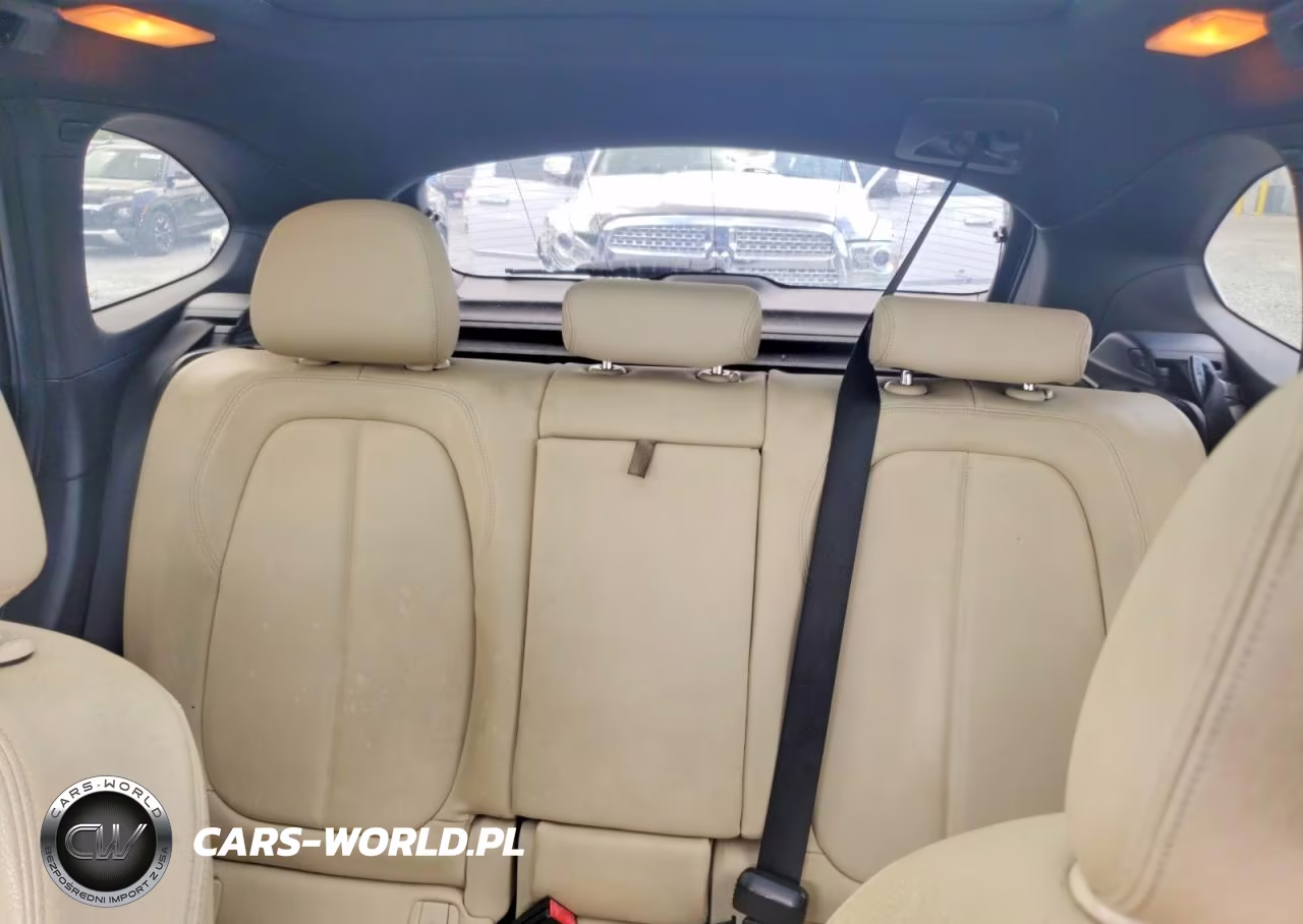 2017 BMW X1 xDrive28I VIN:WBXHT3C33H5F69771 - 10