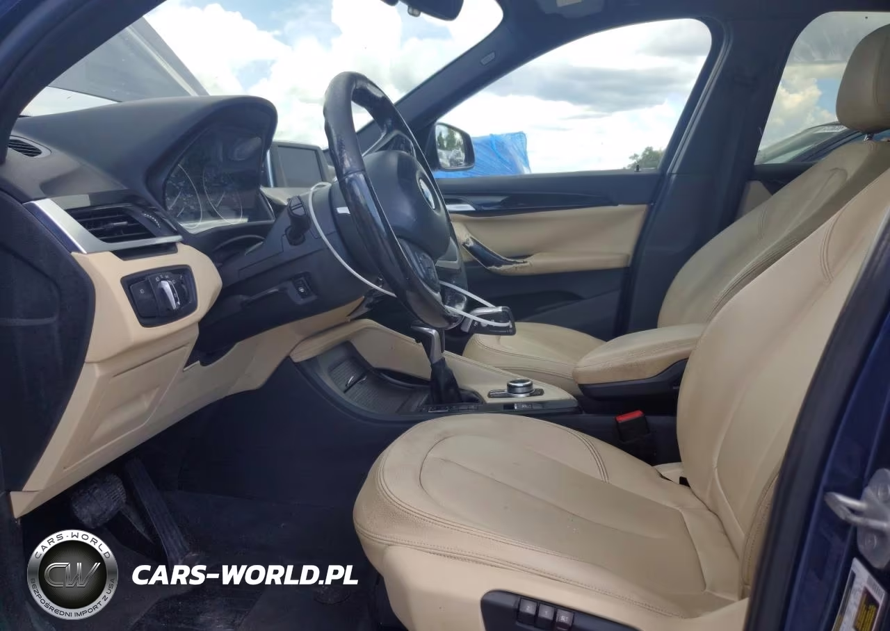 2017 BMW X1 xDrive28I VIN:WBXHT3C33H5F69771 - 7