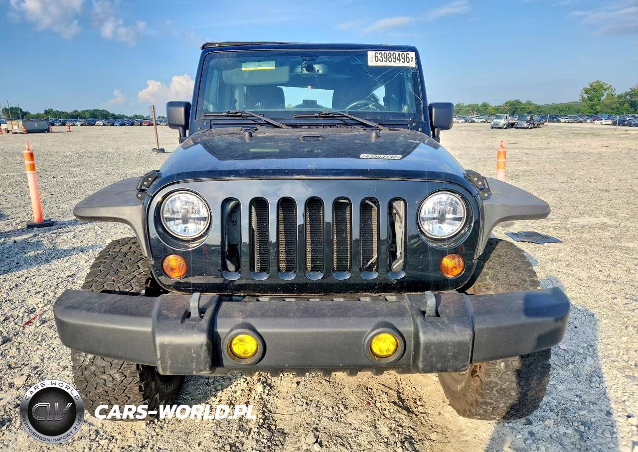 2013 Jeep Wrangler Unlimited Sport VIN:1C4BJWDG8DL608708 - 5