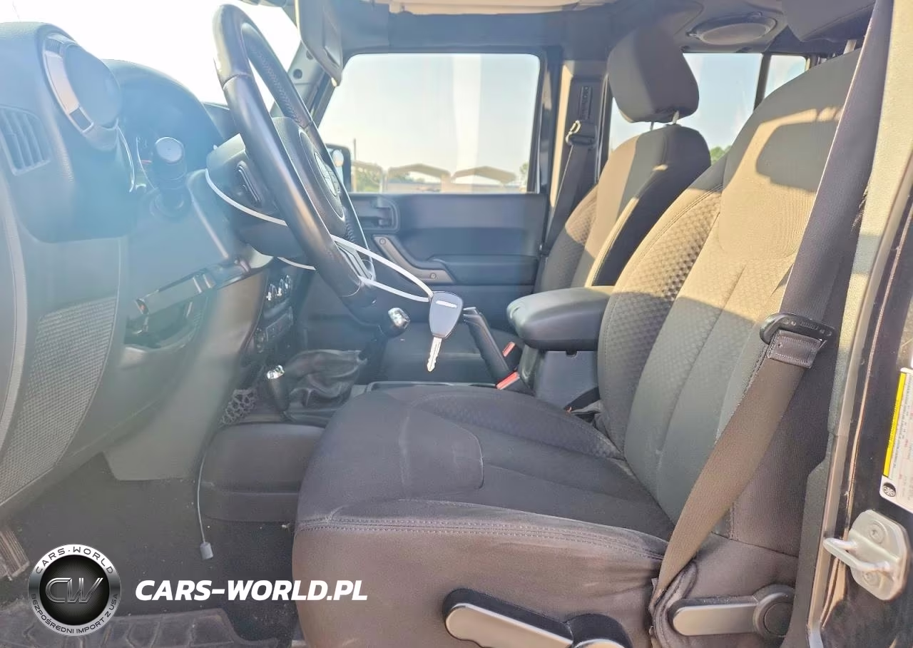 2013 Jeep Wrangler Unlimited Sport VIN:1C4BJWDG8DL608708 - 7