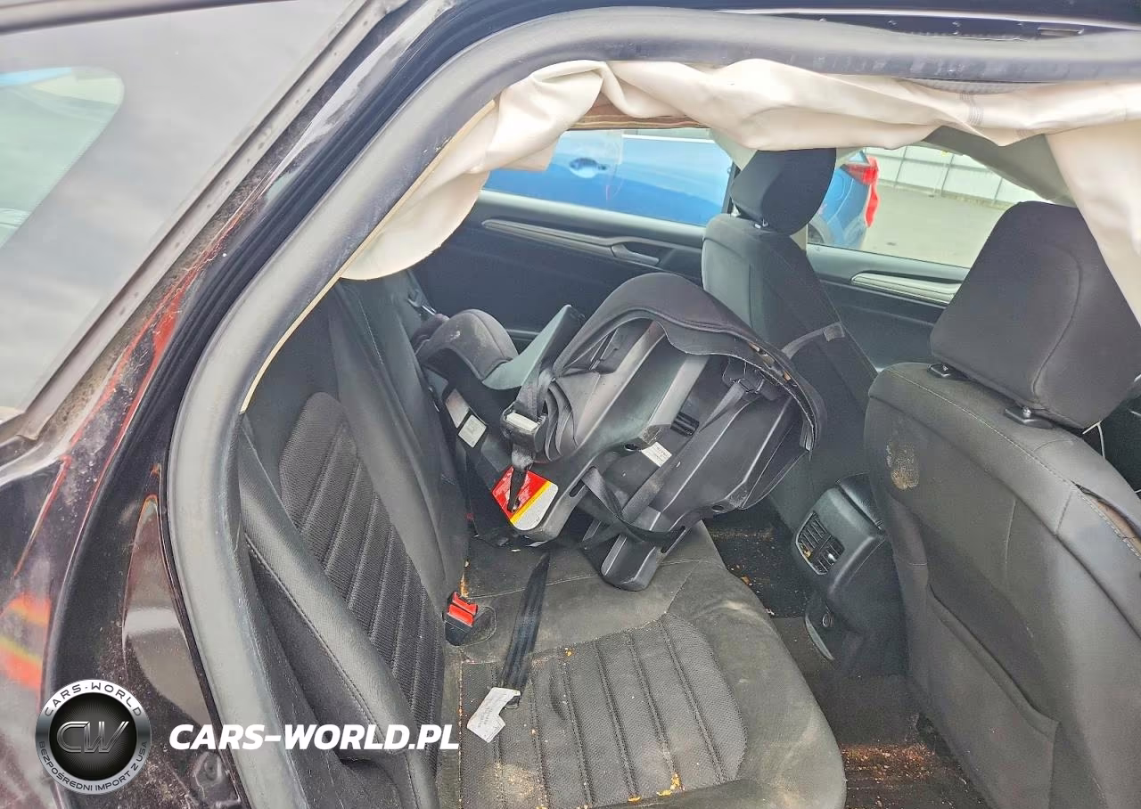 2020 Ford Fusion Se VIN:3FA6P0HD9LR142659 - 10