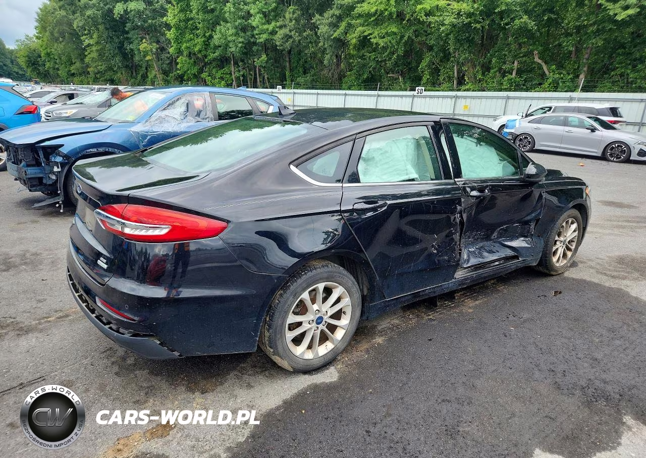 2020 Ford Fusion Se VIN:3FA6P0HD9LR142659 - 3