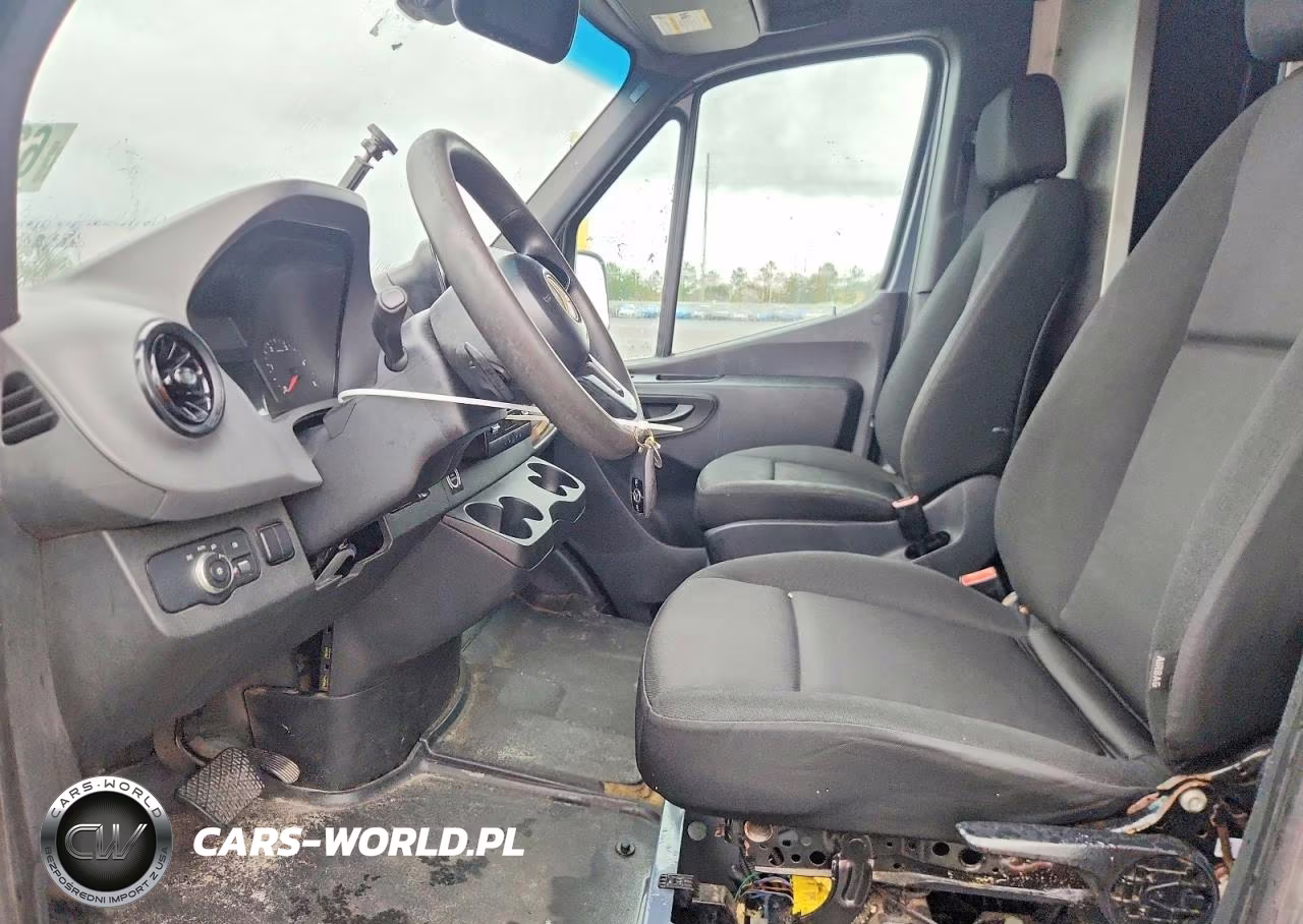 2019 Mercedes-Benz Sprinter 2500-3500 VIN:WD4PF1CD0KP133049 - 7