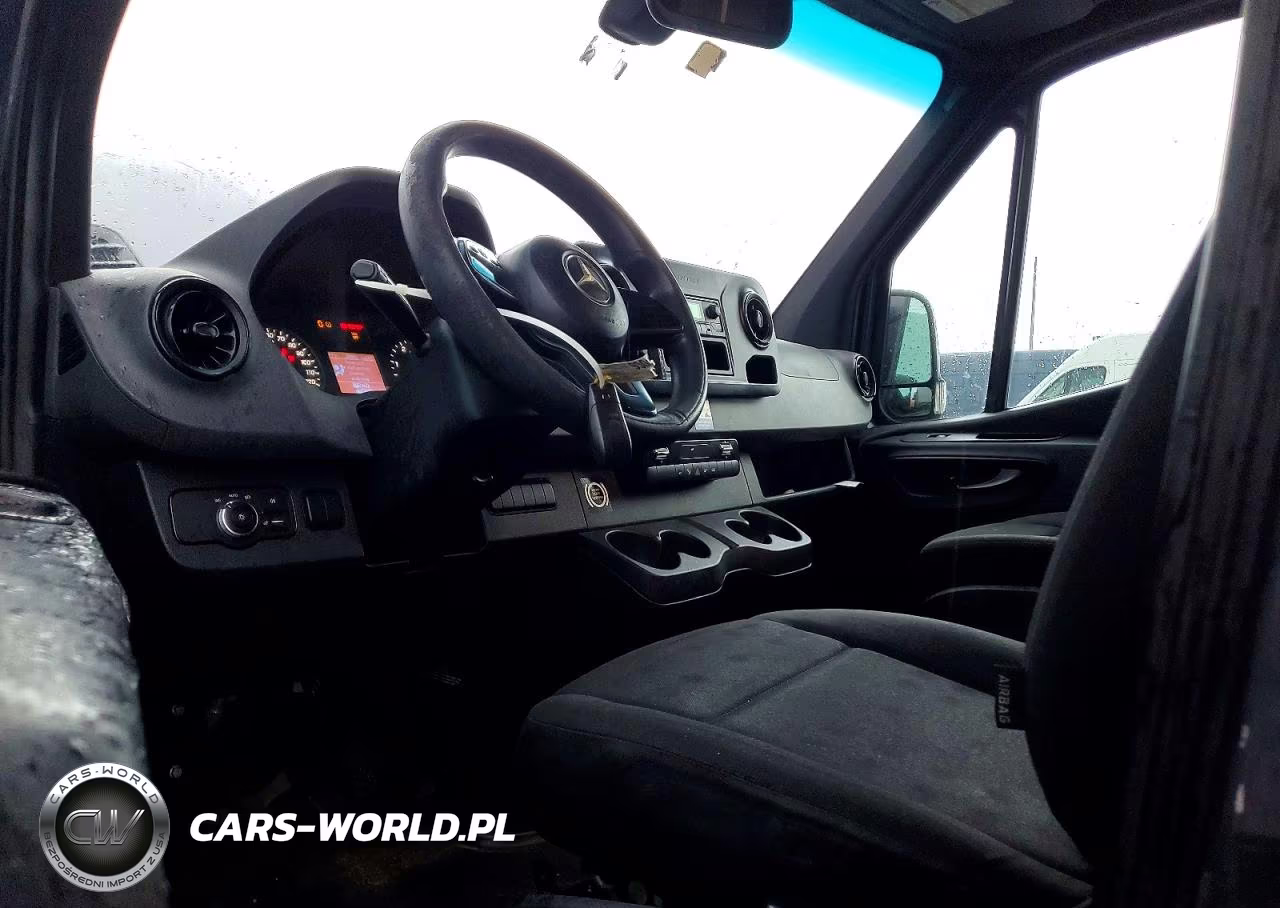 2019 Mercedes-Benz Sprinter 2500-3500 VIN:WD4PF0CD6KP103628 - 8