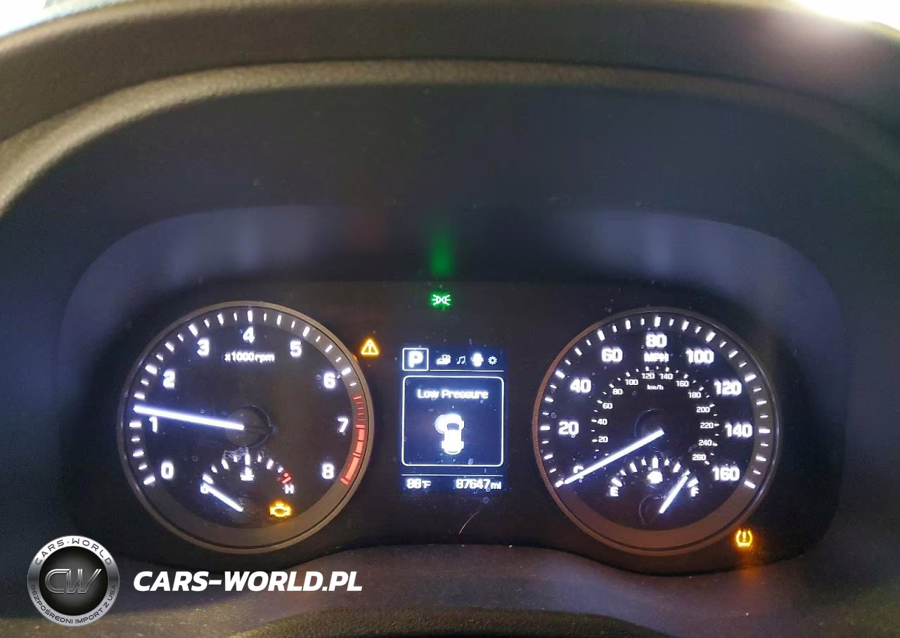 2017 Hyundai Tucson Sport VIN:KM8J33A20HU549212 - 9
