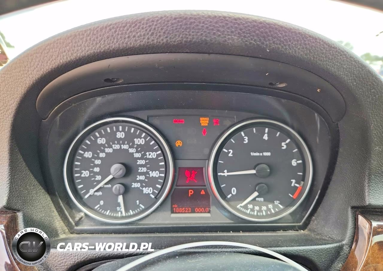 2006 BMW 330 Xi VIN:WBAVD335X6KV62288 - 9
