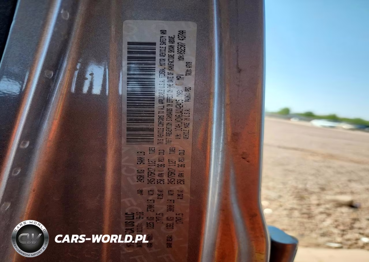2018 Jeep Wrangler Unlimited Sport VIN:1C4HJXDN6JW142415 - 13