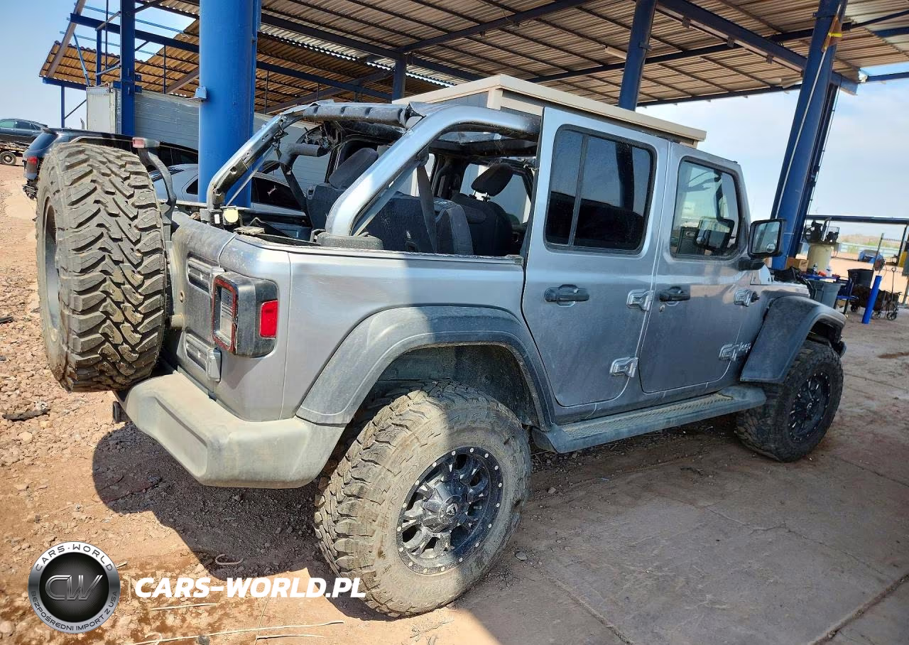 2018 Jeep Wrangler Unlimited Sport VIN:1C4HJXDN6JW142415 - 3