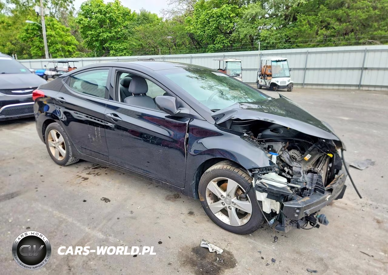 2013 Hyundai Elantra Gls VIN:5NPDH4AE3DH337363 - 4