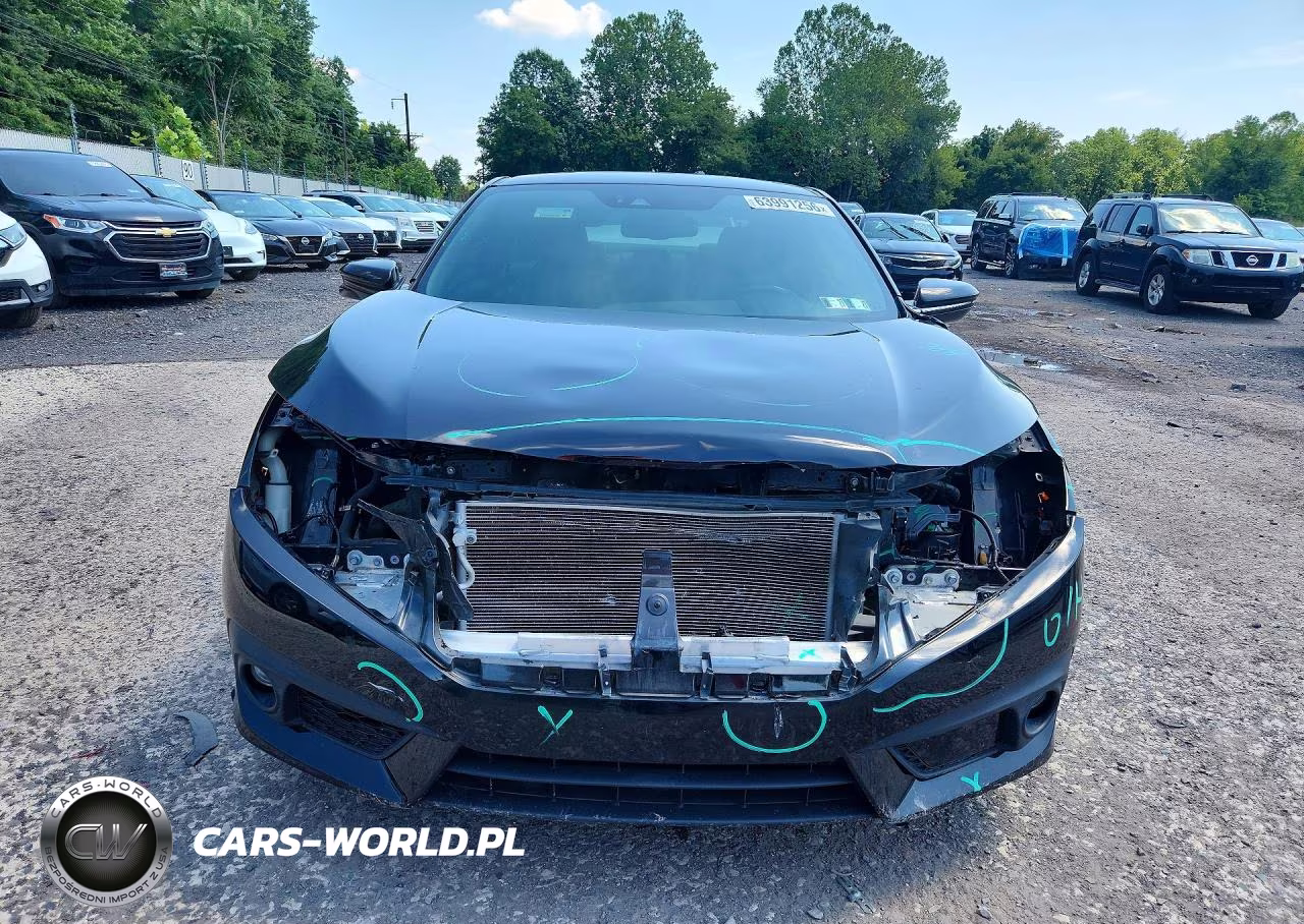 2018 Honda Civic Touring VIN:2HGFC3B93JH356018 - 5