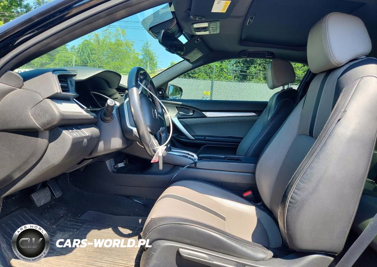 2018 Honda Civic Touring VIN:2HGFC3B93JH356018 - 7