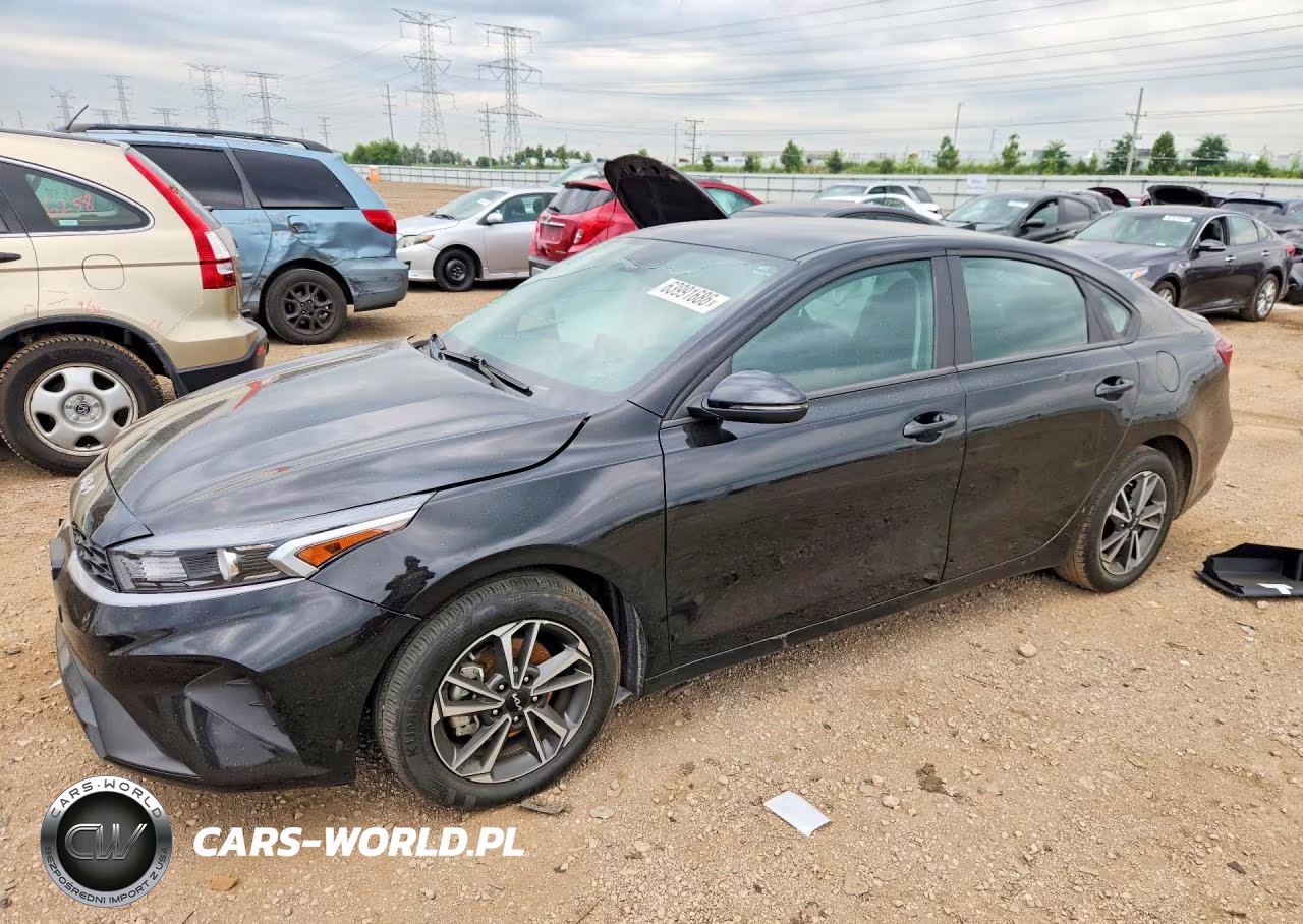 2024 Kia Forte Lxs – zdjęcie 1 z 13