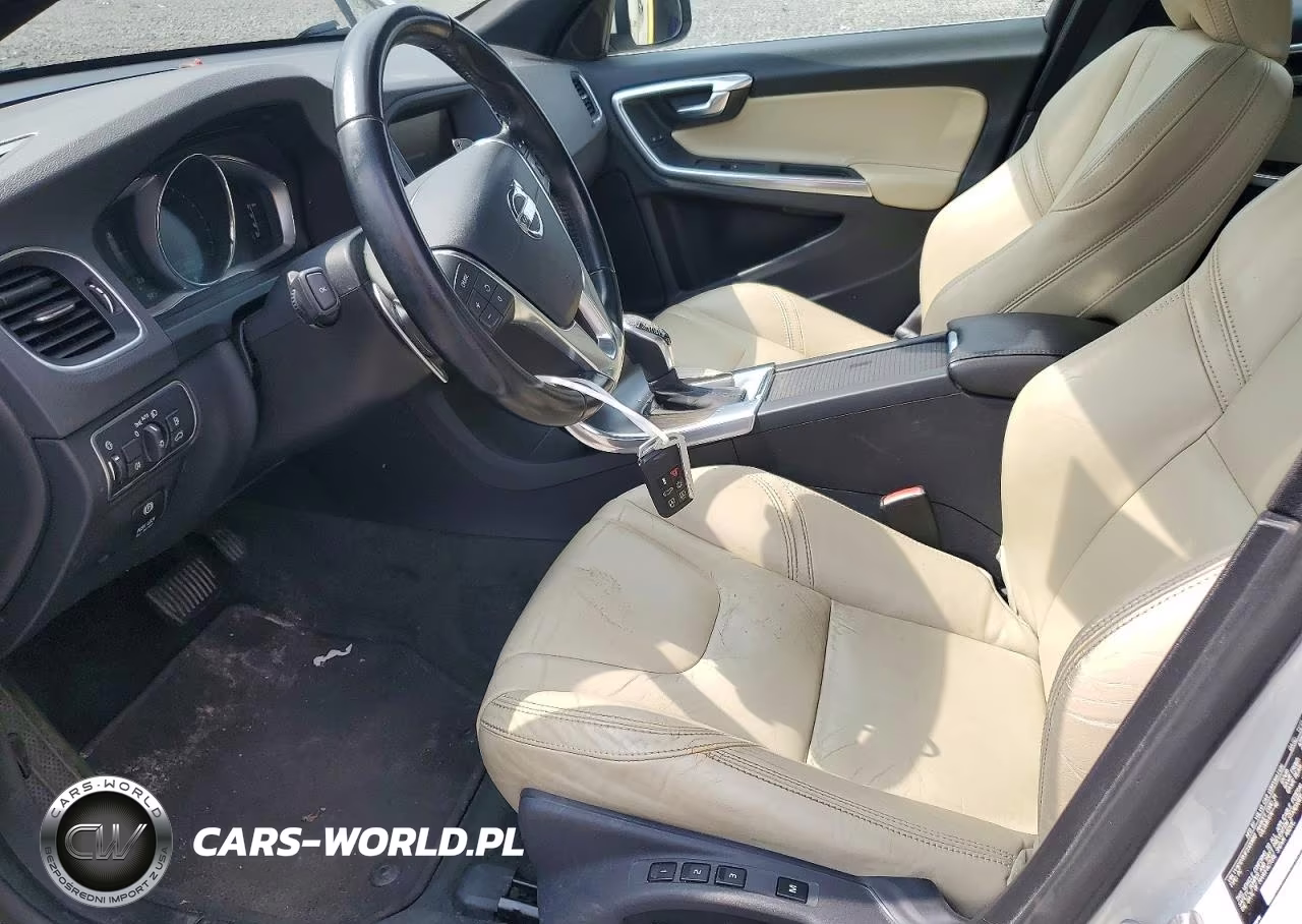 2015 Volvo S60 Premier VIN:YV1612TB3F2300882 - 7