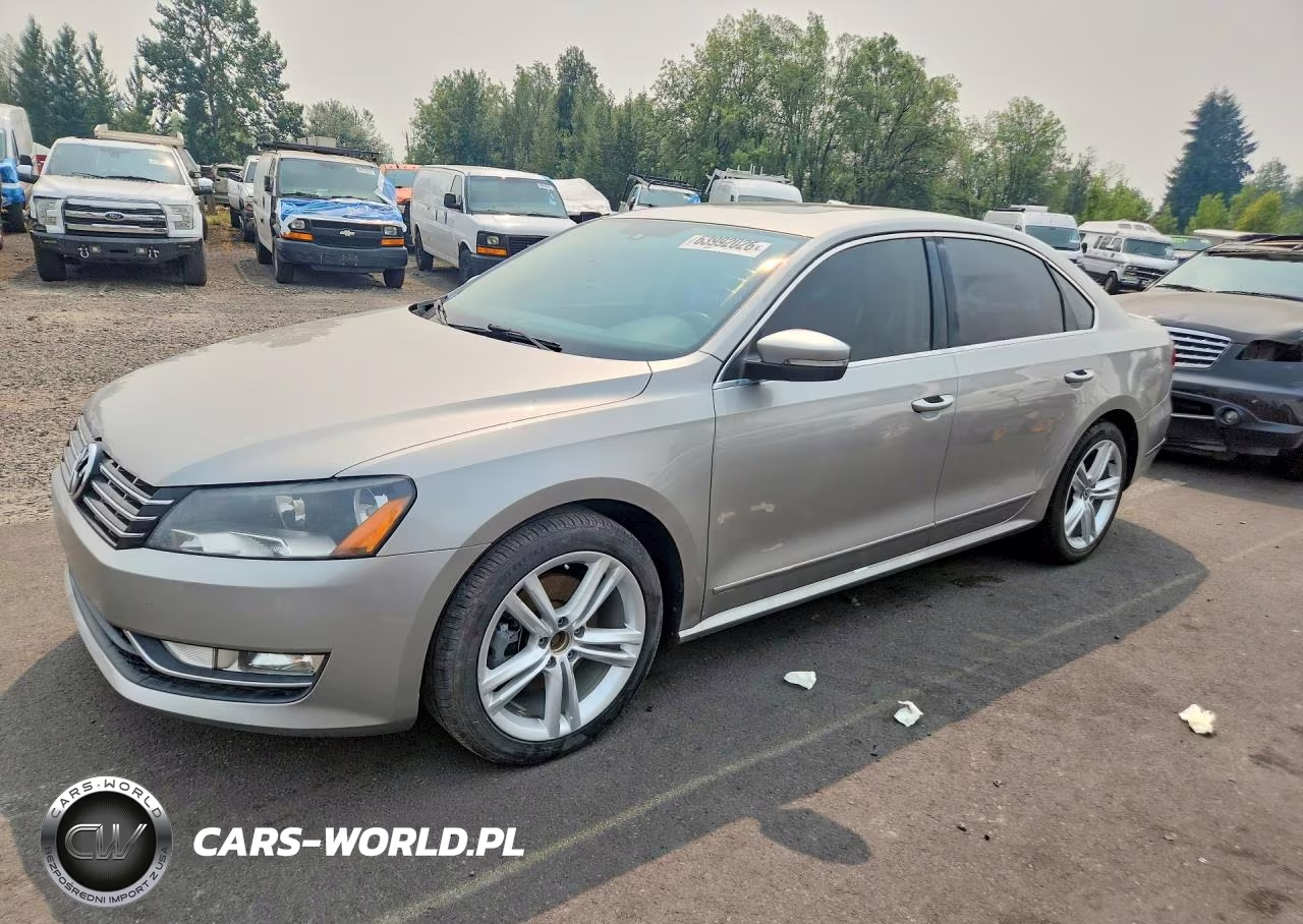2014 Volkswagen Passat Sel – zdjęcie 1 z 12