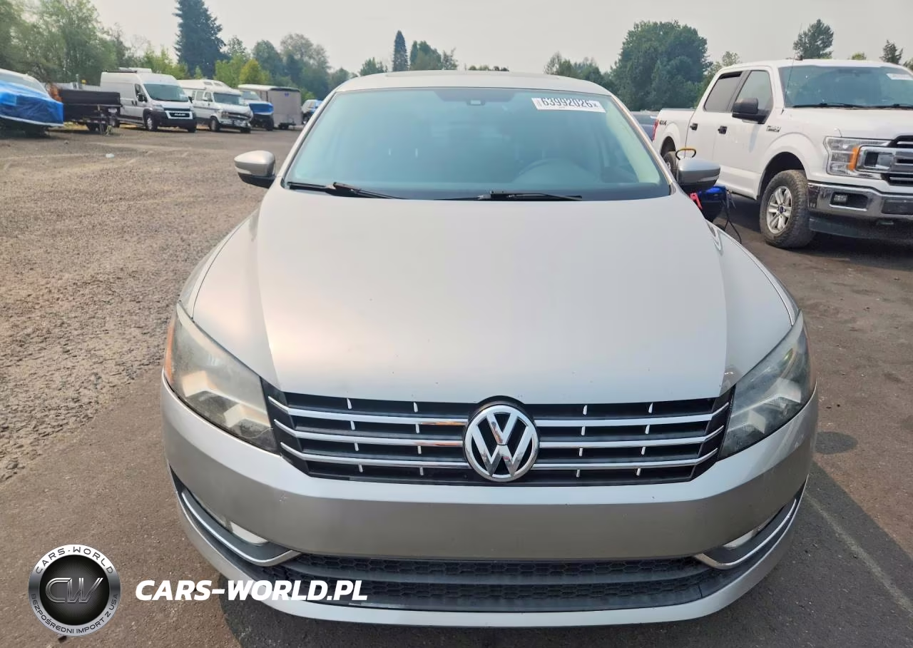 2014 Volkswagen Passat Sel VIN:1VWCN7A3XEC046695 - 5