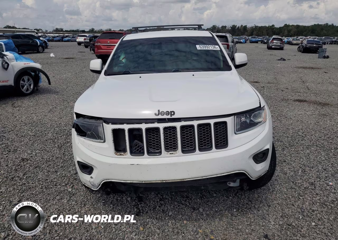 2016 Jeep Grand Cherokee Laredo VIN:1C4RJEAG6GC351498 - 5