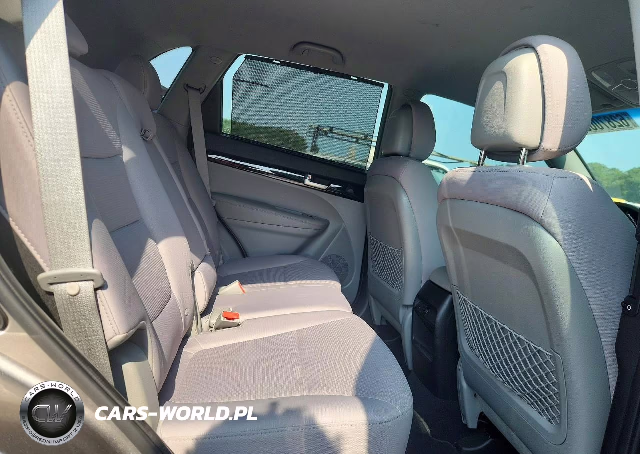 2015 Kia Sorento Lx VIN:5XYKT4A69FG627776 - 10