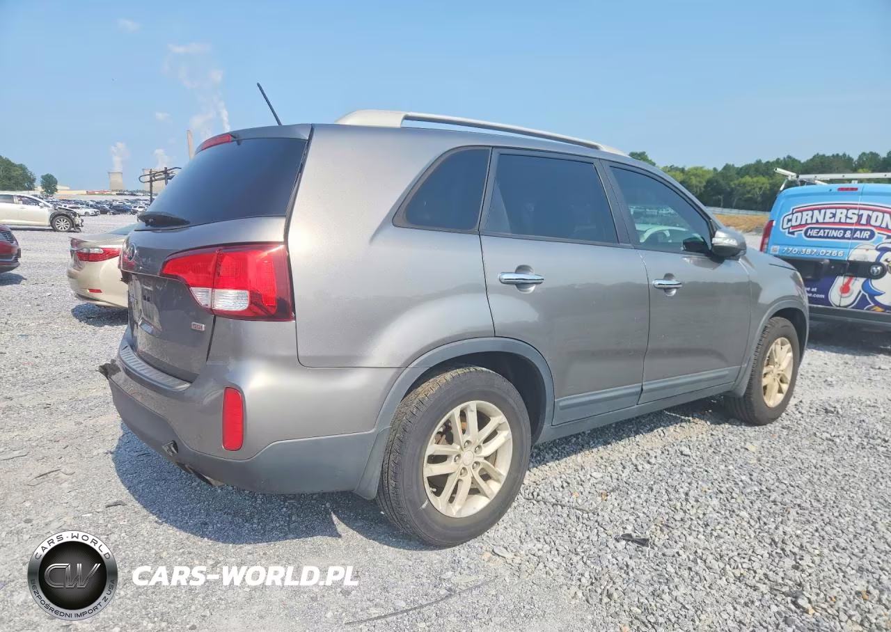 2015 Kia Sorento Lx VIN:5XYKT4A69FG627776 - 3