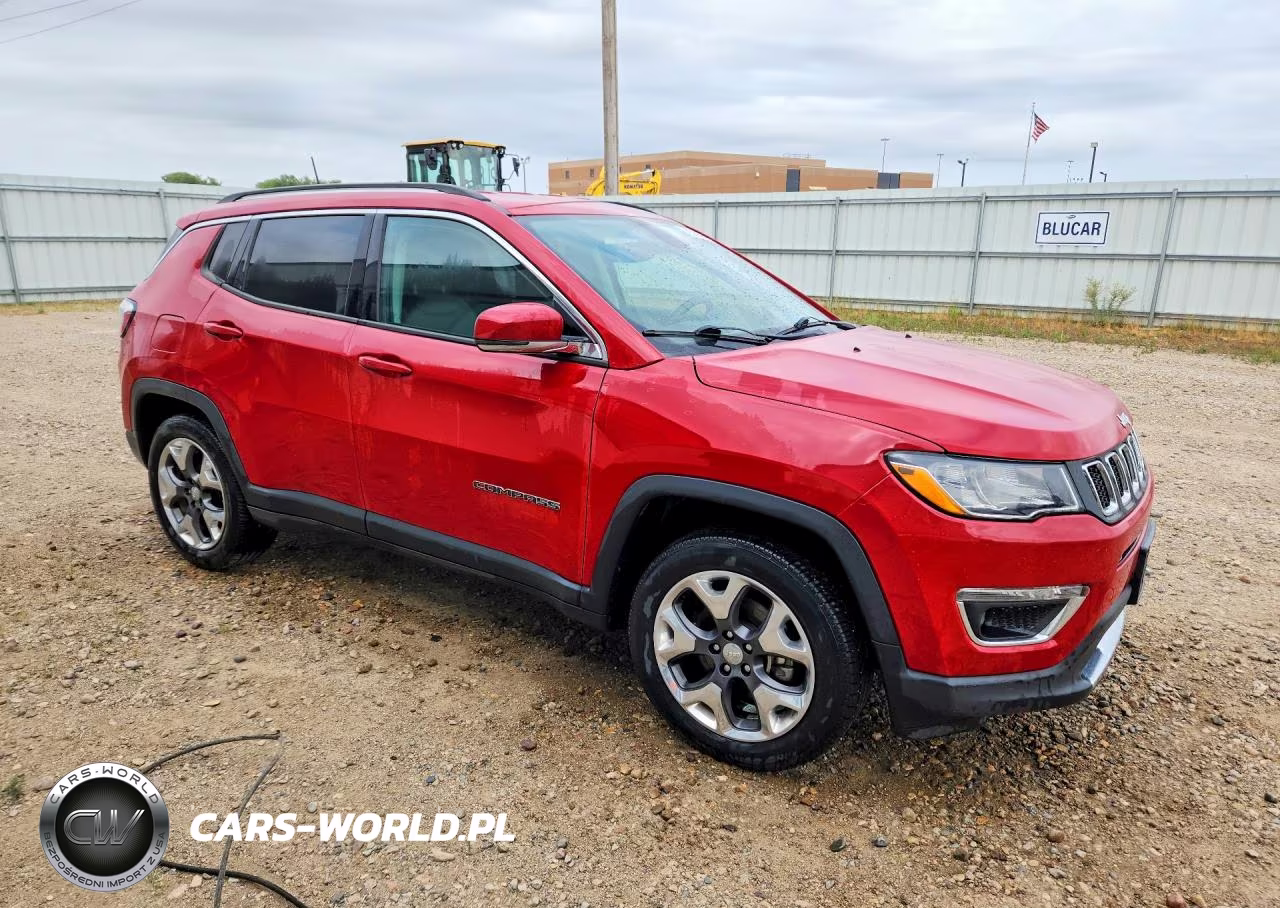 2019 Jeep Compass Limited VIN:3C4NJCCB4KT819407 - 4