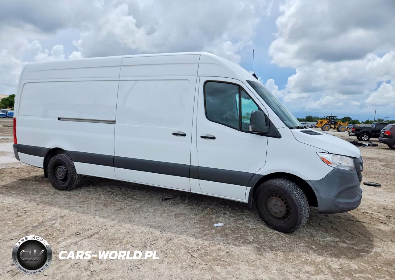 2022 Mercedes-Benz Sprinter 2500 VIN:W1Y4ECHY8NT081894 - 4