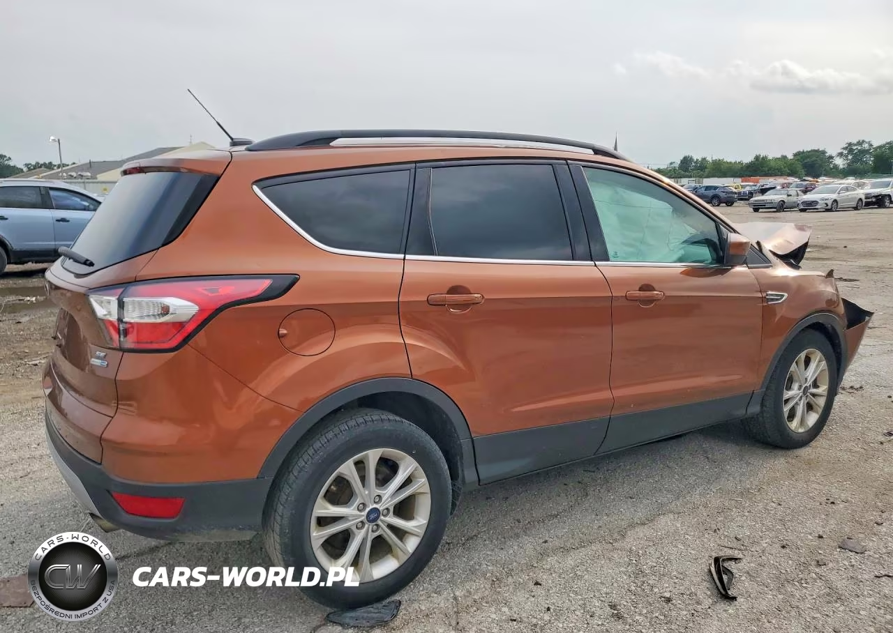 2017 Ford Escape Se VIN:1FMCU9GD1HUC83992 - 3