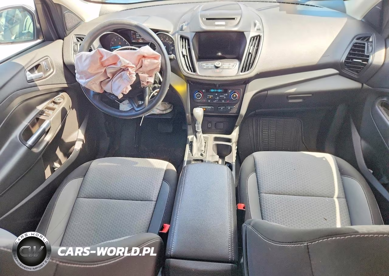2017 Ford Escape Se VIN:1FMCU9GD1HUC83992 - 8