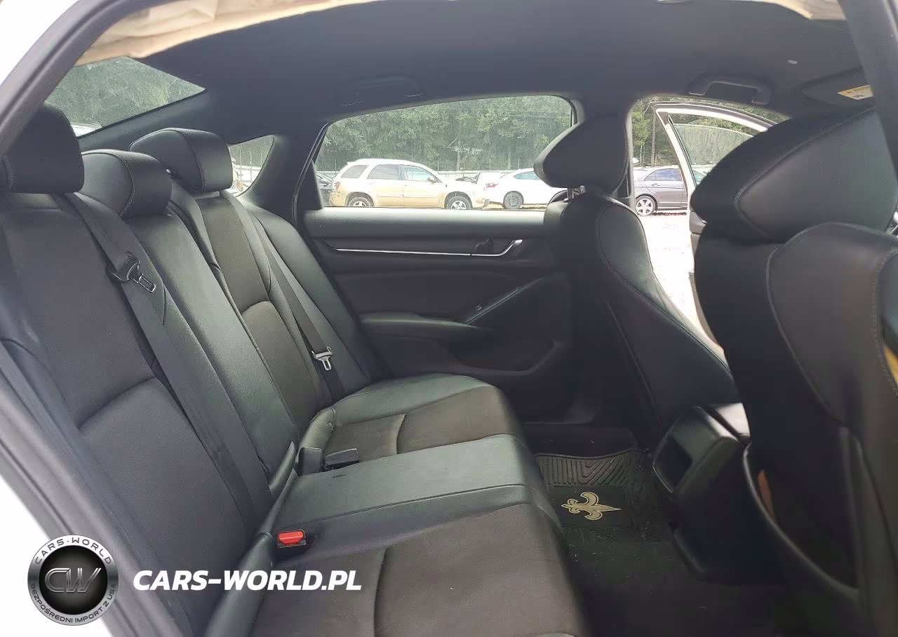2019 Honda Accord Sport VIN:1HGCV1F3XKA107559 - 10