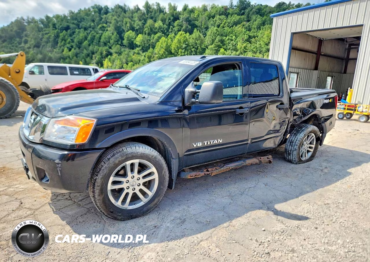 2014 Nissan Titan Sv
