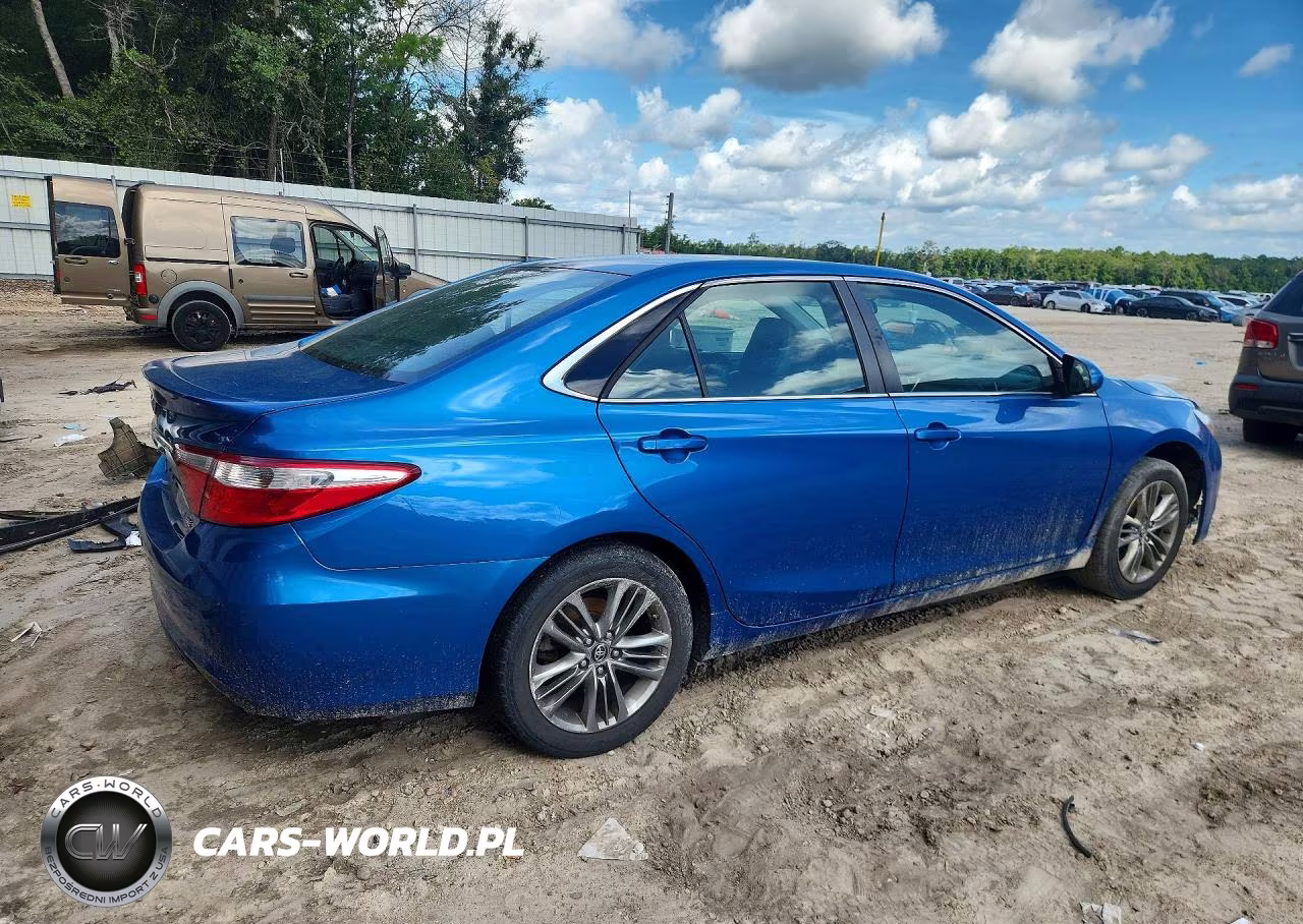 2017 Toyota Camry Le VIN:4T1BF1FK6HU779894 - 3