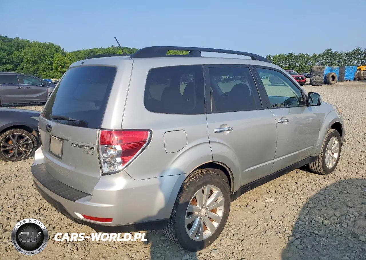 2011 Subaru Forester VIN:JF2SHADC4BH701061 - 3